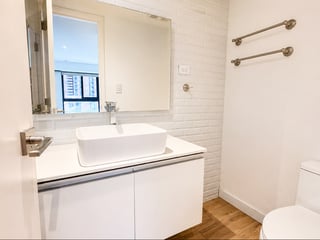 Apartamento de 2 Habitaciones en Renta | QUO, Zona 4 - 5