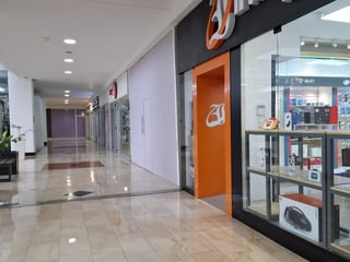 Local en renta en Centro Comercial La Pradera Zona 10 - 2