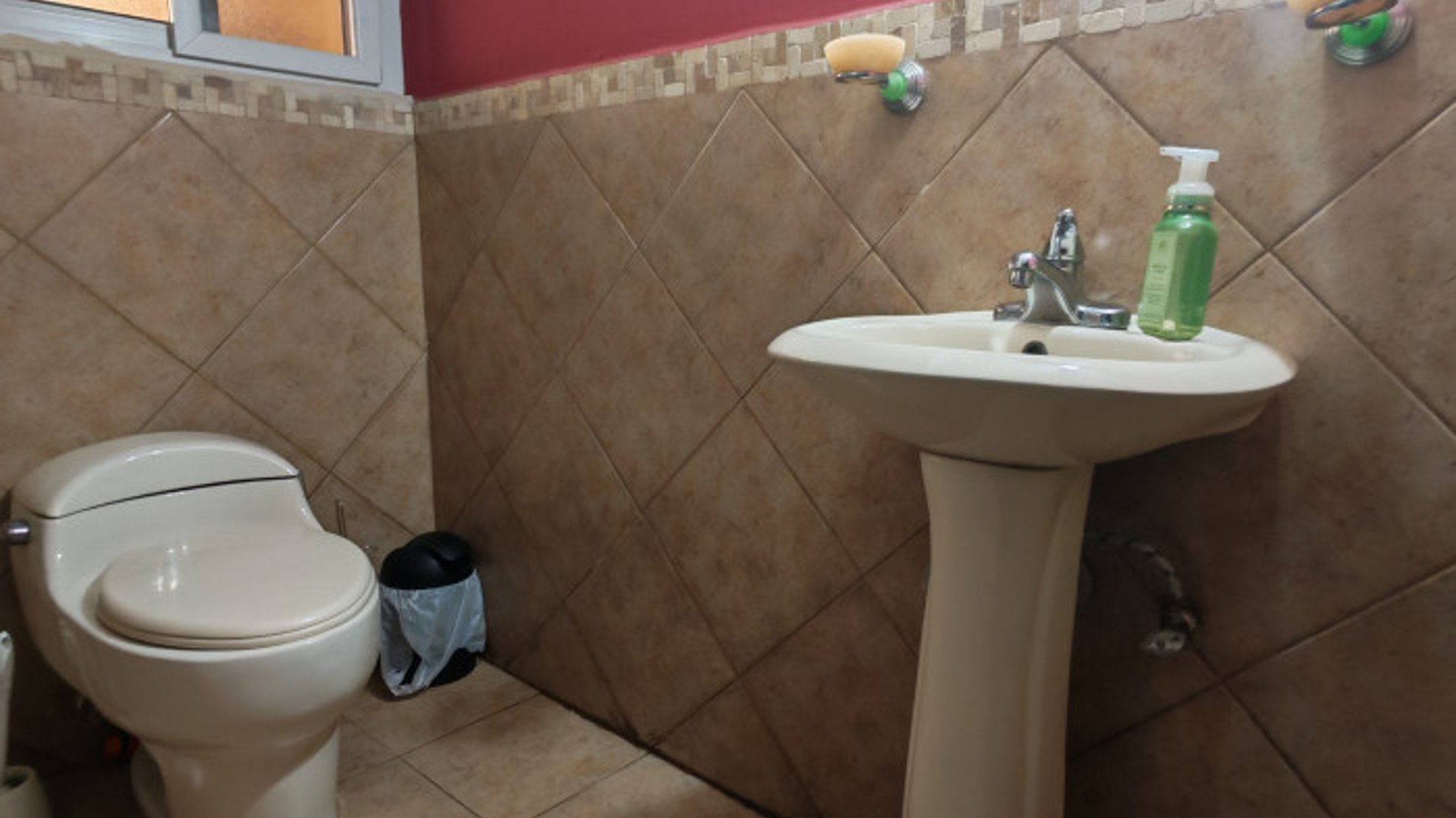 Casa en venta Quintas los Encinos Guatemala - Miniatura 9