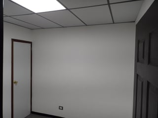 Oficina en alquiler en Blvrd. Liberación zona 13 - 2