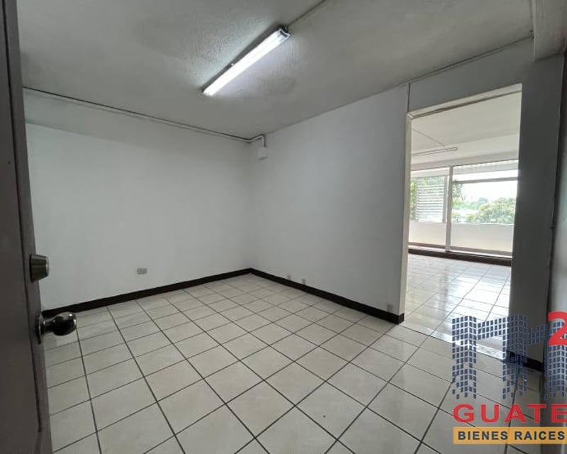 Oficina en Renta, Zona 10 (R10382)