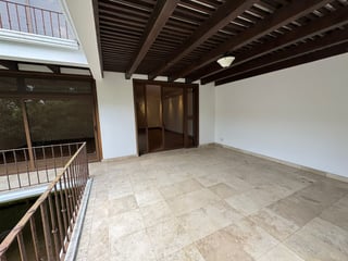 EXCLUSIVA CASA EN ENCINOS DE CAYALA III Zona 16 | 3 Niveles - Image 13