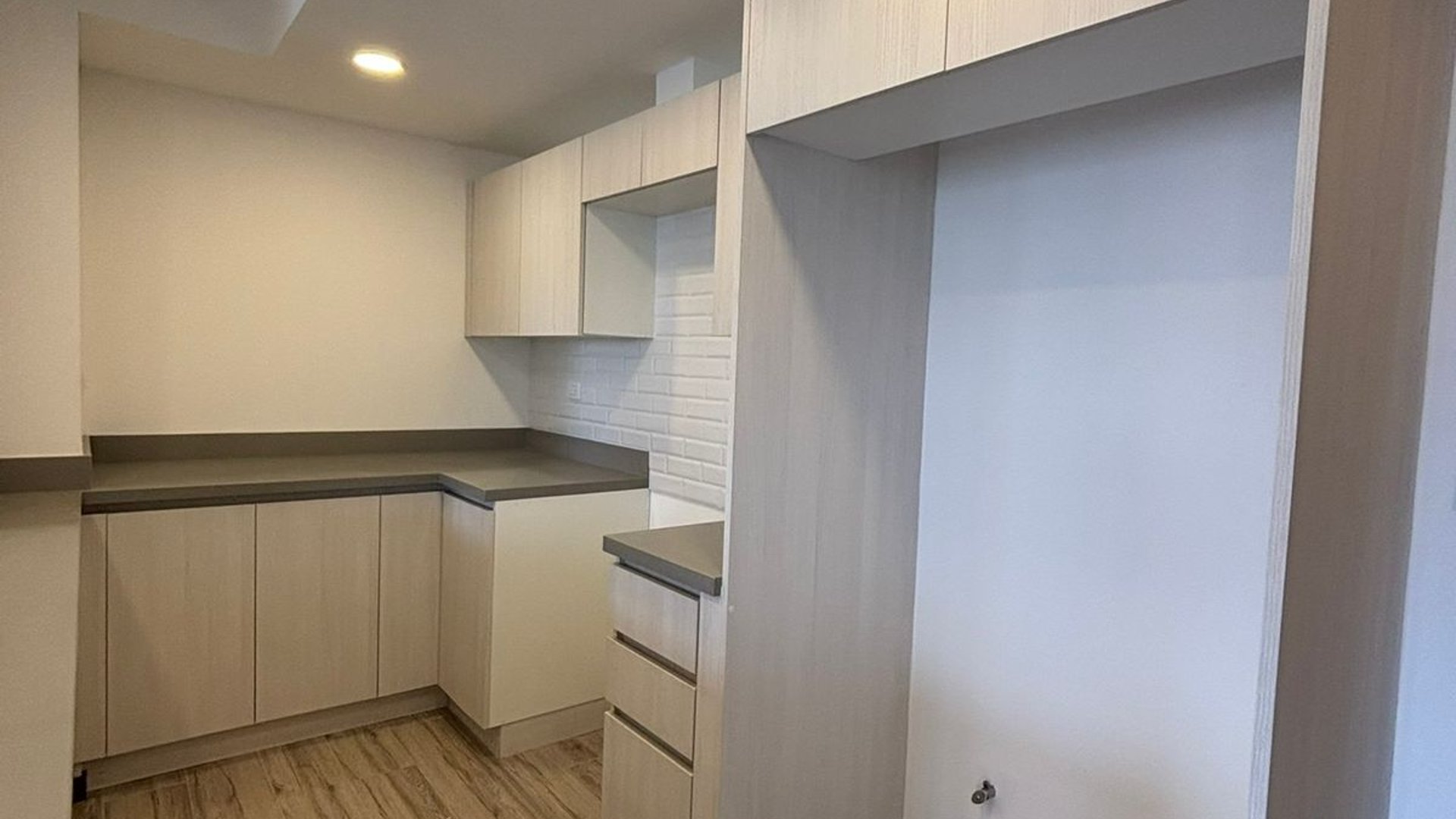 Venta de apartamento para inversión -2 habitaciones - zona 10 Ref-6021 - Miniatura 5