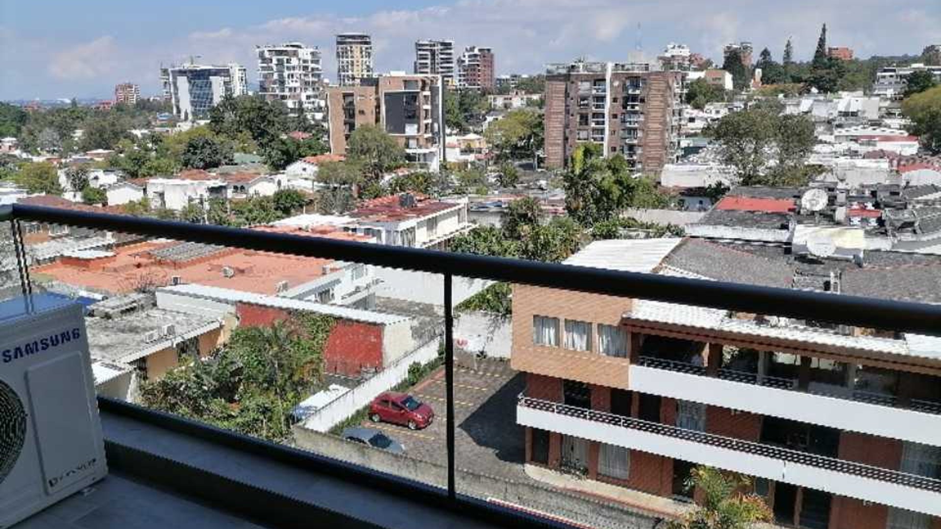 Apartamento en zona 15 Alquilo - Miniatura 11