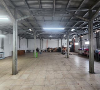 Bodega u Oficina en Renta San Cristóbal 2 do. Nivel