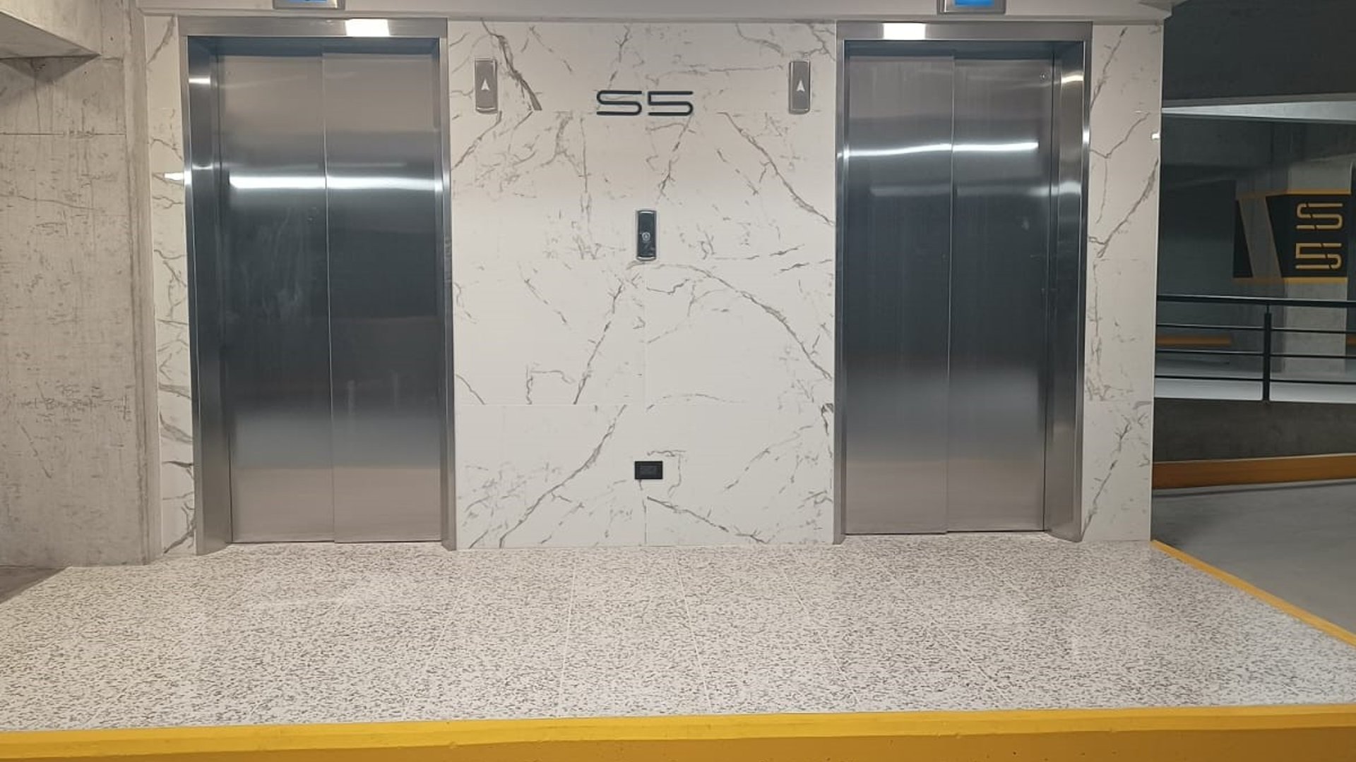 EDIFICIO EN RENTA EN ZONA 10 - Miniatura 15