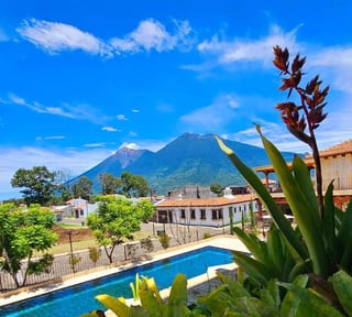 CASA EN VENTA EN ANTIGUA GUATEMALA
