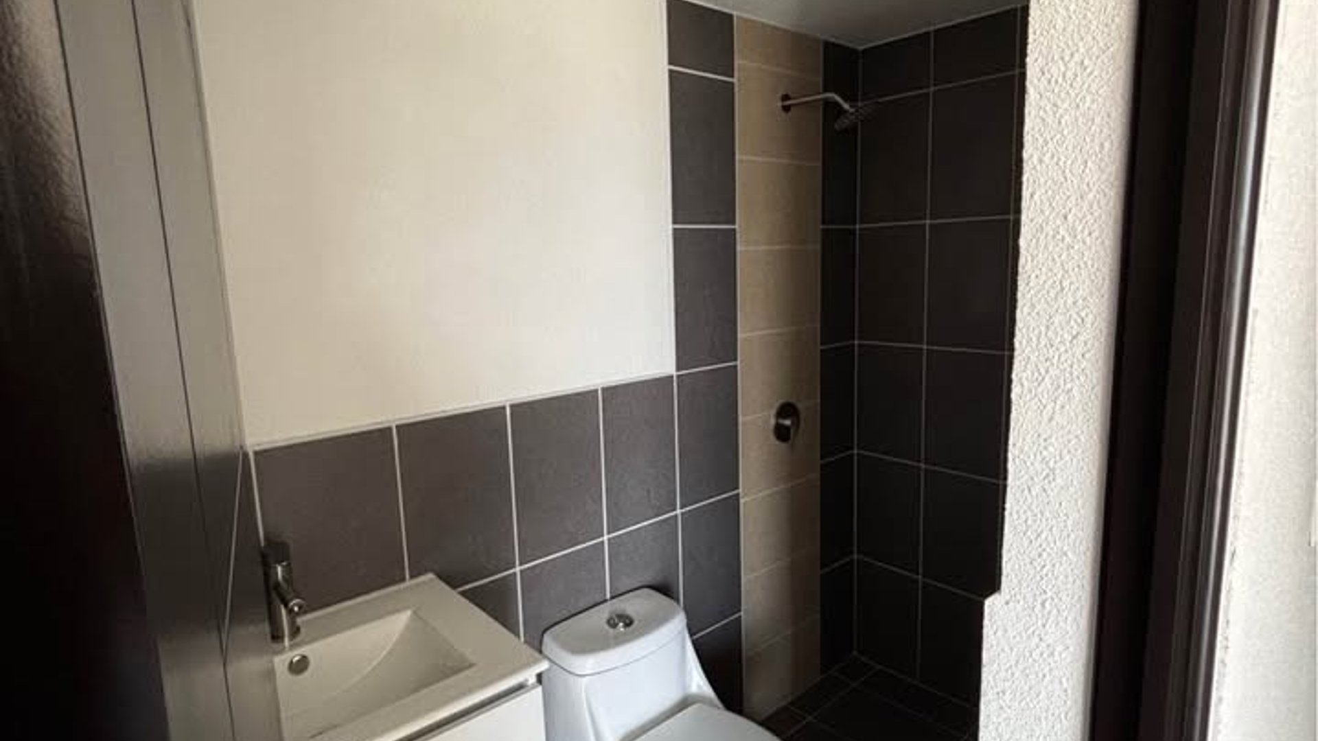 APARTAMENTO PARA ESTRENAR EN EDIFICIO ESENTA ZONA 12 - Miniatura 7