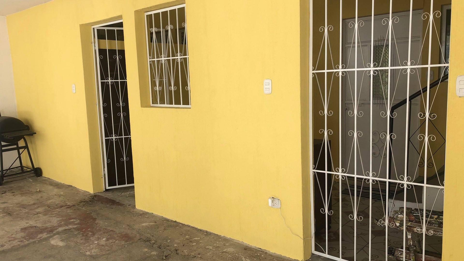 Casa Multifamiliar con 3 Rentas Independientes en zona 3 de Mixco. - Miniatura 2