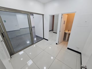 Ofibodega en Renta Condado Naranjo - Image 2