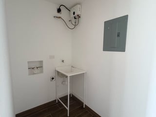 Apartamento en Alquiler / Venta Edificio Vila Quince, zona 15 VH2 - Image 5