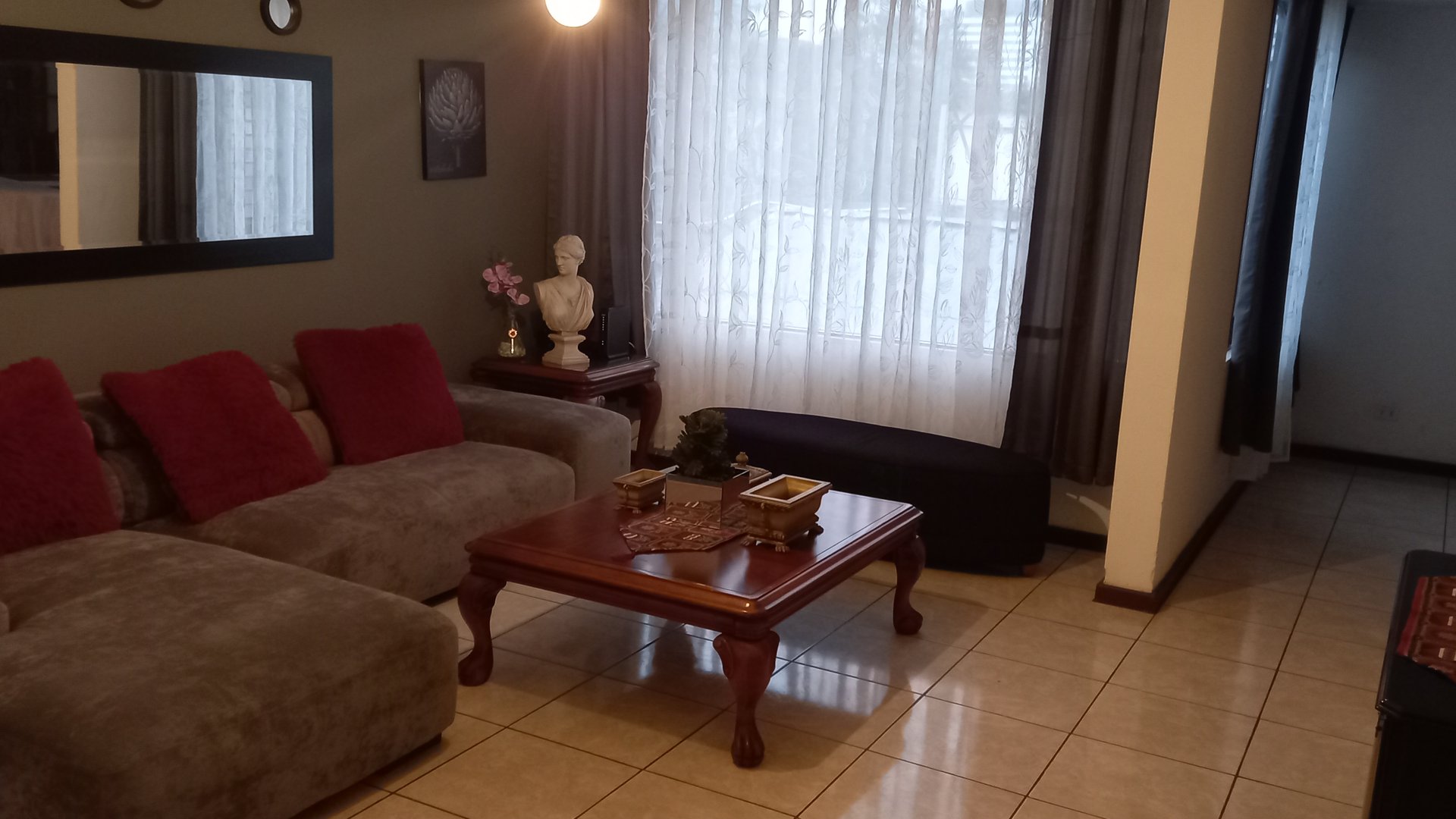 APARTAMENTO AMUEBLADO EN ZONA 9