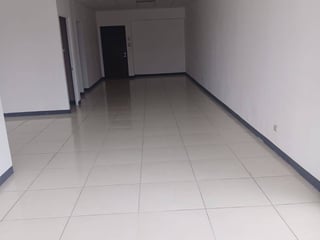 Oficina en renta en Zona Pradera zona 10  - 3