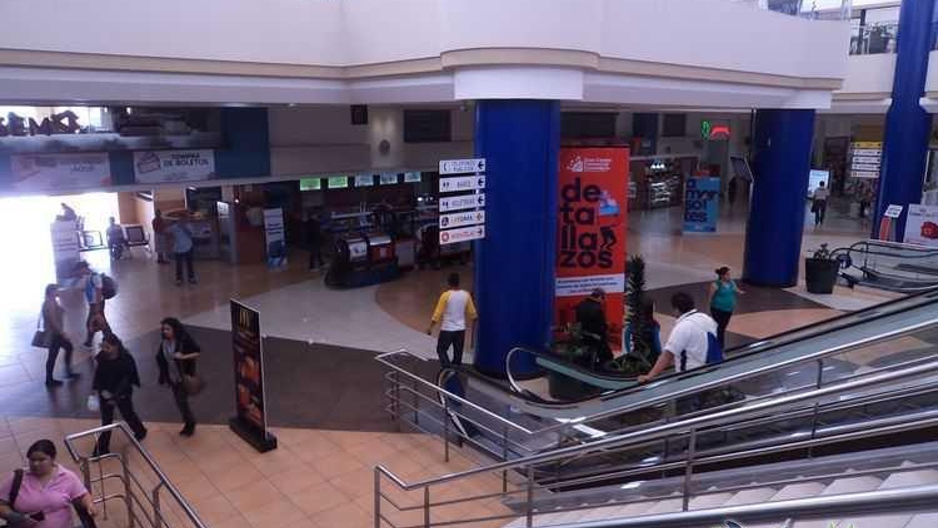 Local en Food Court zona 17 acreditado - Miniatura 5