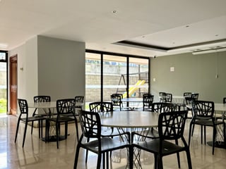 en Venta apartamento Amueblado y Equipado en la zona 10 - Image 18