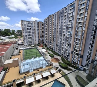 Apartamento de renta amueblado en Parque Mateo zona 7