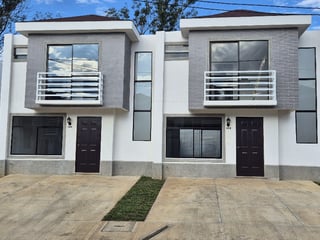DOS CASAS EN VENTA – CONDADO SANTA FE, KM 30 CARRETERA A EL SALVADOR  - Image 1