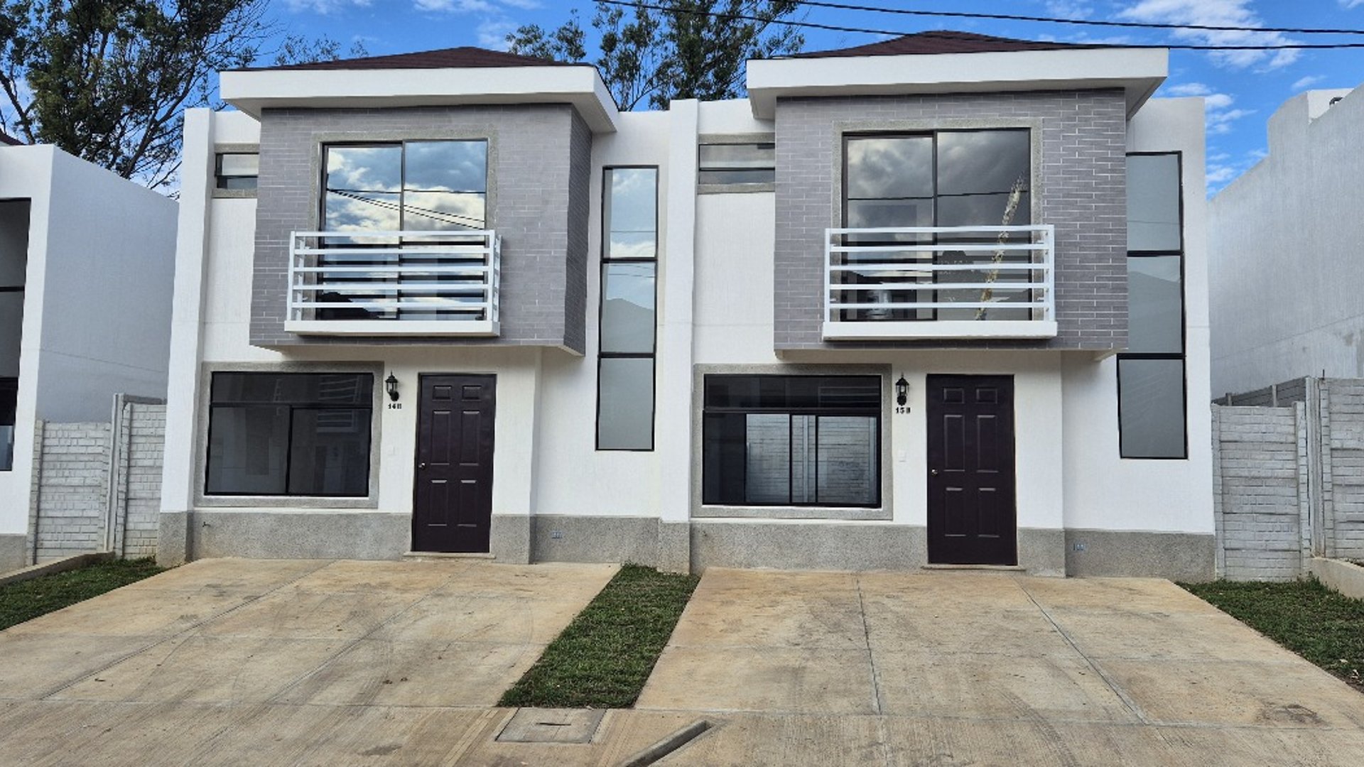 DOS CASAS EN VENTA – CONDADO SANTA FE, KM 30 CARRETERA A EL SALVADOR 