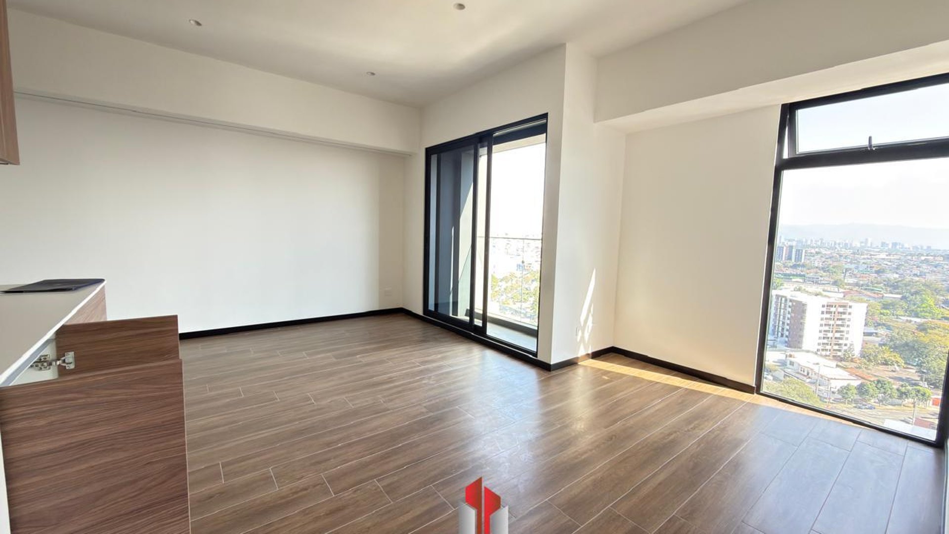 Apartamento en Renta zona 11 / Marabi - Miniatura 3
