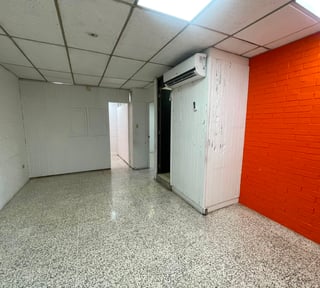 OFICINA EN EDIFICIO TIVOLI PLAZA ZONA 9