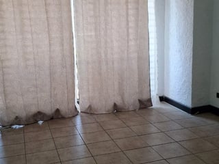 Apartamento semi-amueblado en Renta zona 10 - 5