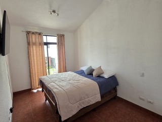 Casa amueblada en renta, Santa Lucia Milpas Altas - Image 8