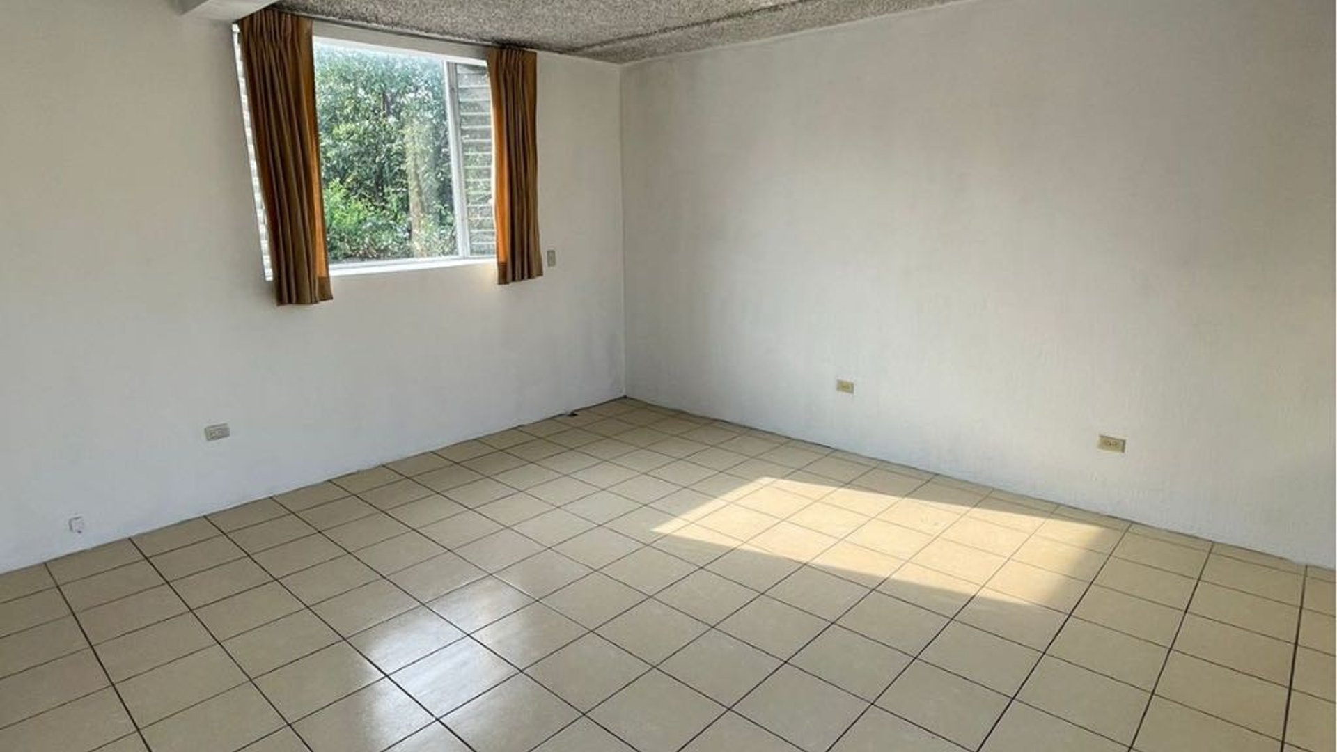 CASA EN RENTA EN AVENIDA PETAPA - Miniatura 21