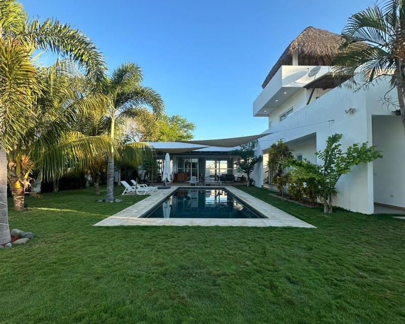 Espectacular Casa de Playa en Iztapa, Escuintla - 5 Habitaciones