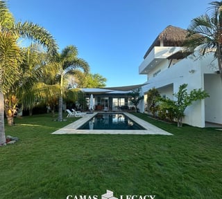 Espectacular Casa de Playa en Iztapa, Escuintla - 5 Habitaciones