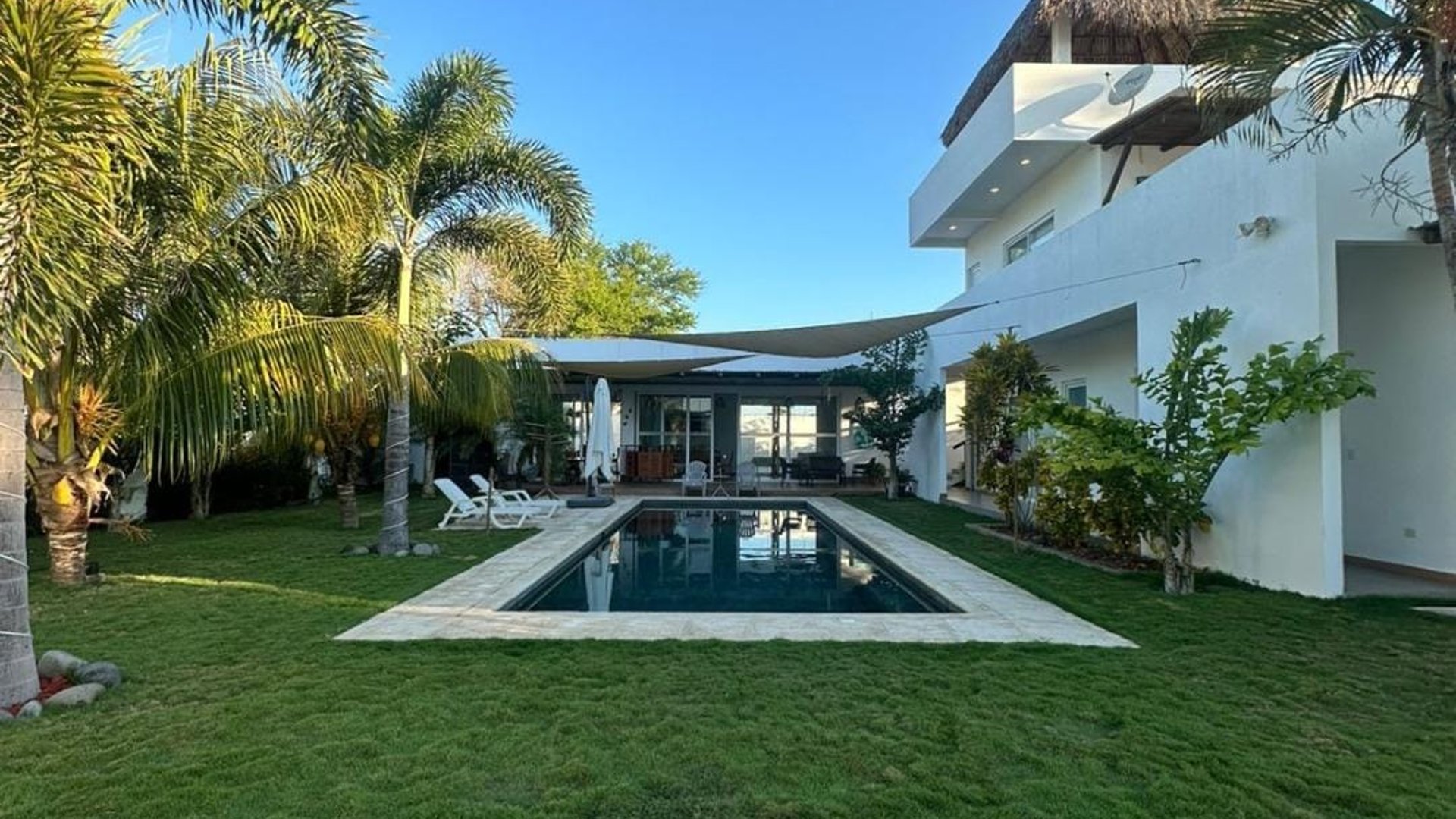 Espectacular Casa de Playa en Iztapa, Escuintla - 5 Habitaciones