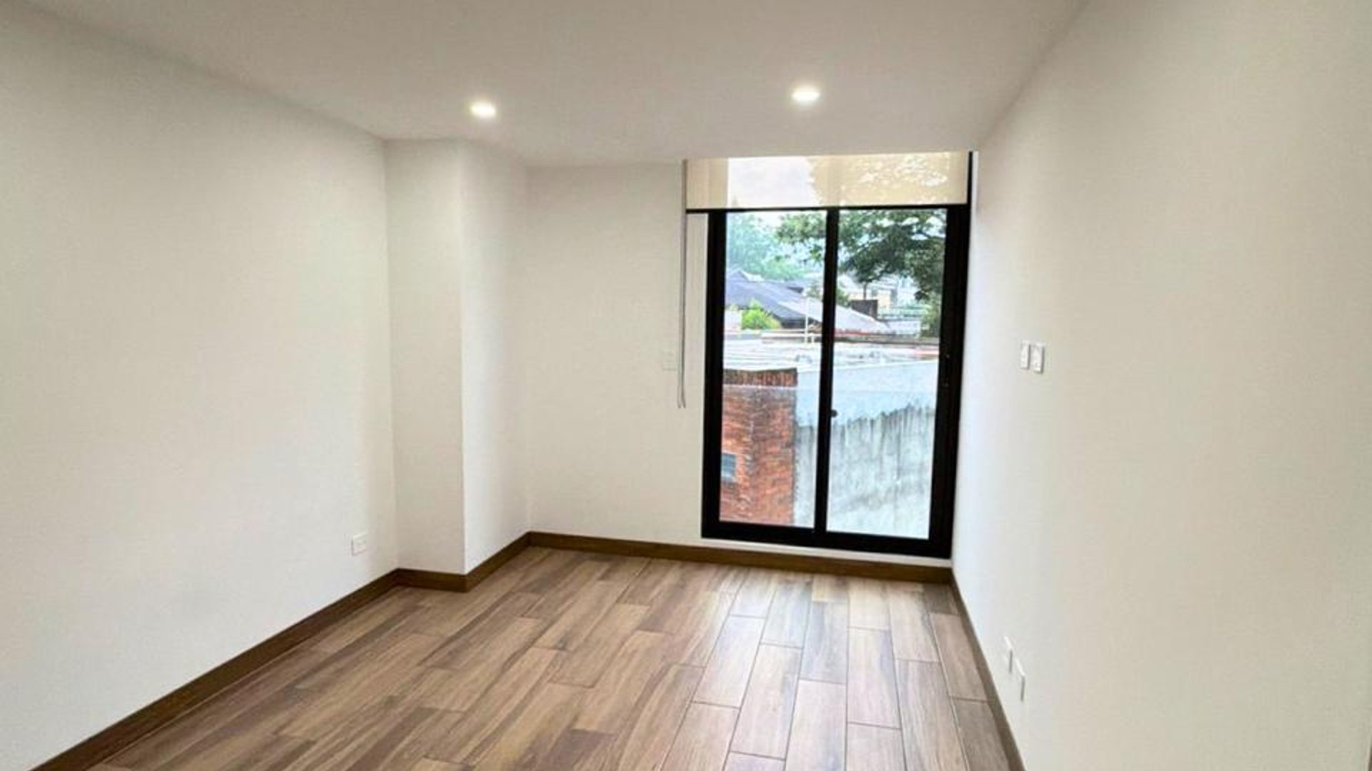 Apartamento en Edificio Prive zona 15 - 2 habitaciones Ref-5969 - Miniatura 3
