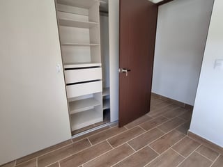 Apartamento en Venta para Inversión en Zona 16 Senderos - 4