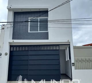 TOWNHOUSE EN RENTA ZONA 15 / MUNDO INMOBILIARIO