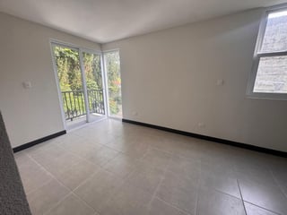 REMATE‼️ Apartamento en VENTA en zona 12, cerca de USAC, Esenta, Equipado, Nuevo - 4