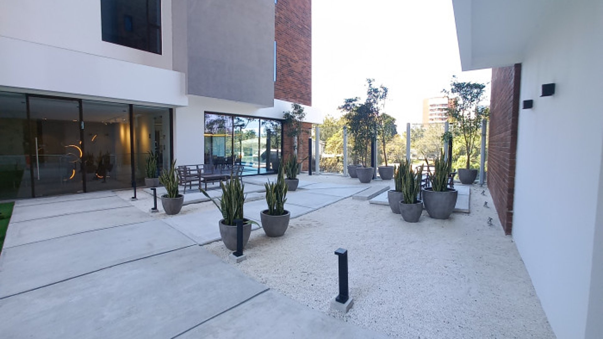 En renta - Venta exclusivo apartamento en la zona 14 - Miniatura 5