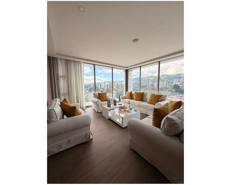 Apartamento de Lujo en Venta – Torre Caprese, Zona 15