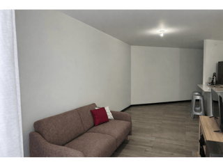 📍 APARTAMENTO EN VENTA – 2 HAB + PISCINA | EDIFICIO VIRO | ZONA 11 - 3