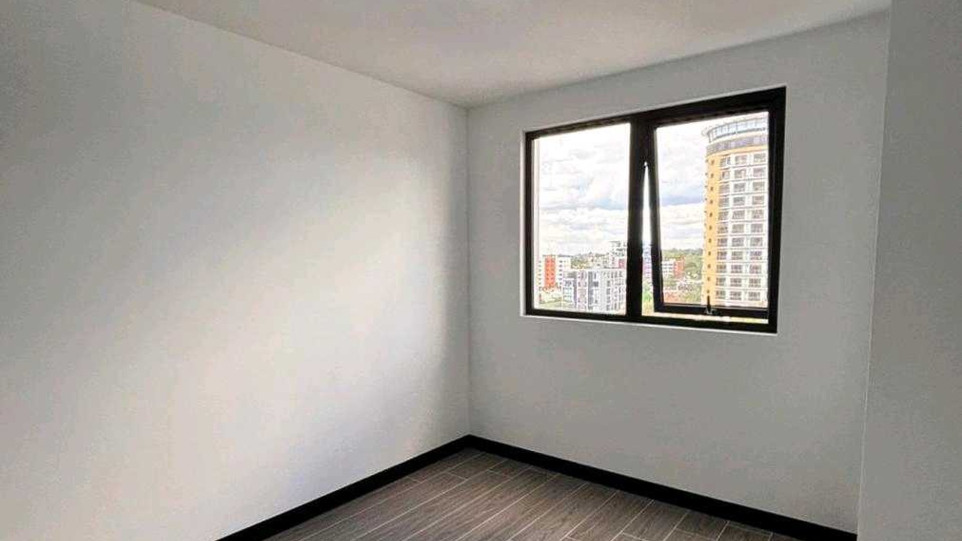 APARTAMENTO EN ALQUILER???? Edificio Alena, Zona 15 VH II - Miniatura 7