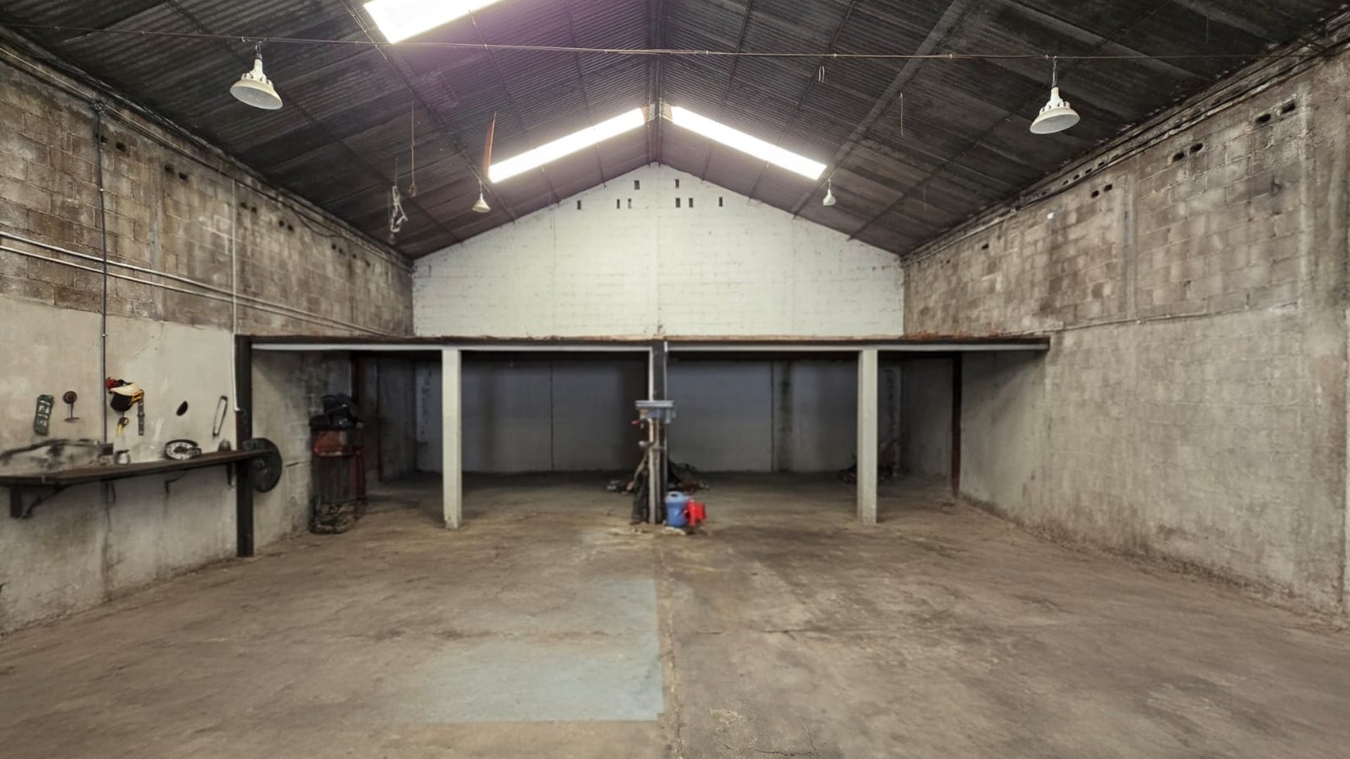 VENTA Bodega Zona 14 - Image 1