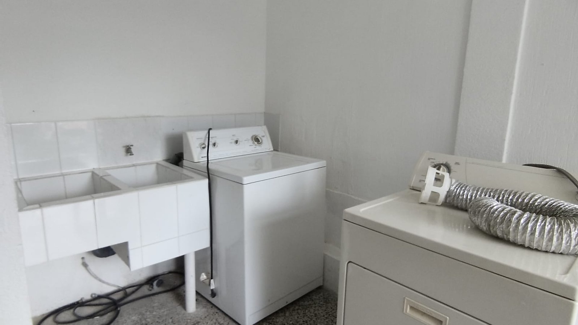 ???? APARTAMENTO EN RENTA – 2 HAB + ESTUDIO | VH3 | ZONA 15 - Miniatura 11