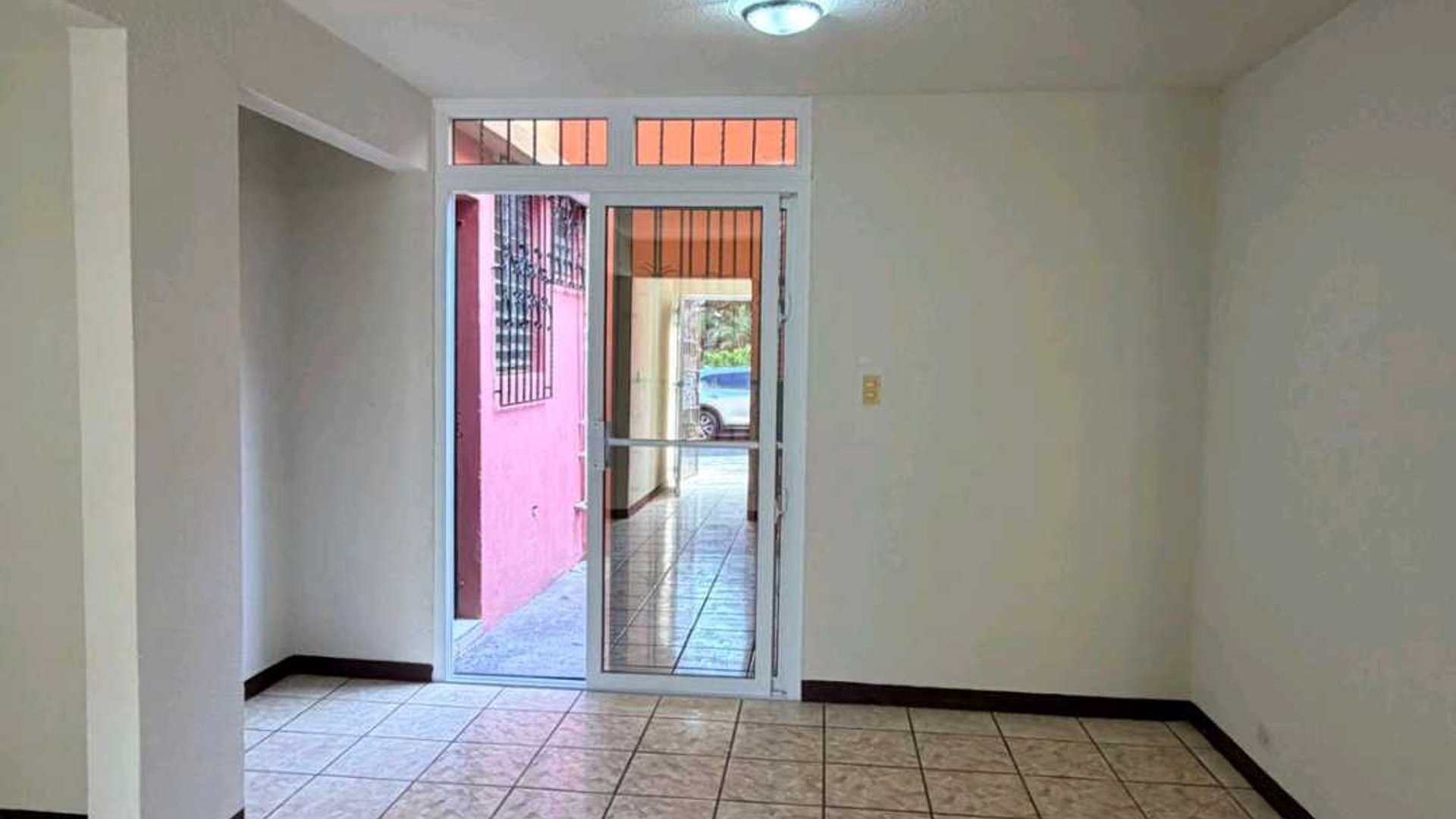 OPORTUNIDAD ÚNICA❗️
CASA EN VENTA????Colinas de Monte María Sur,Z.7 V.N - Miniatura 2