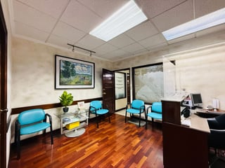 ALQUILER DE CLINICA MÉDICA COMPARTIDA - MULTIMÉDICA, ZONA 15 - 2