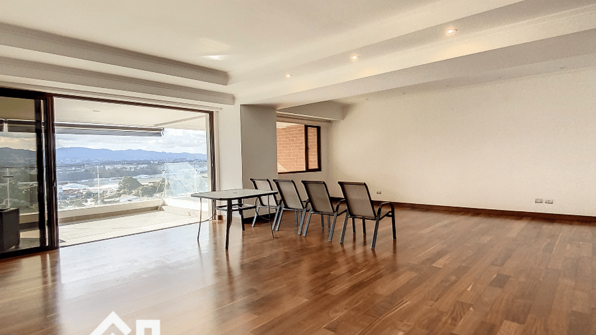 BARUKONI / Apartamento  Renta   , zona 14