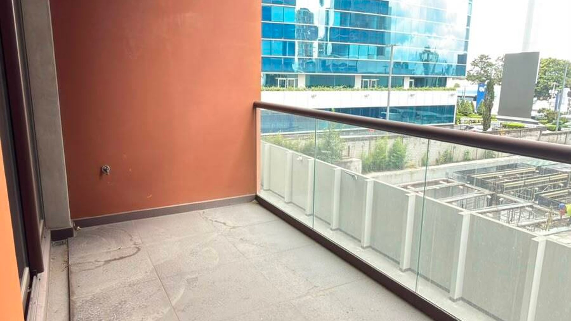 Apartamento en Renta zona 10 / Venti4