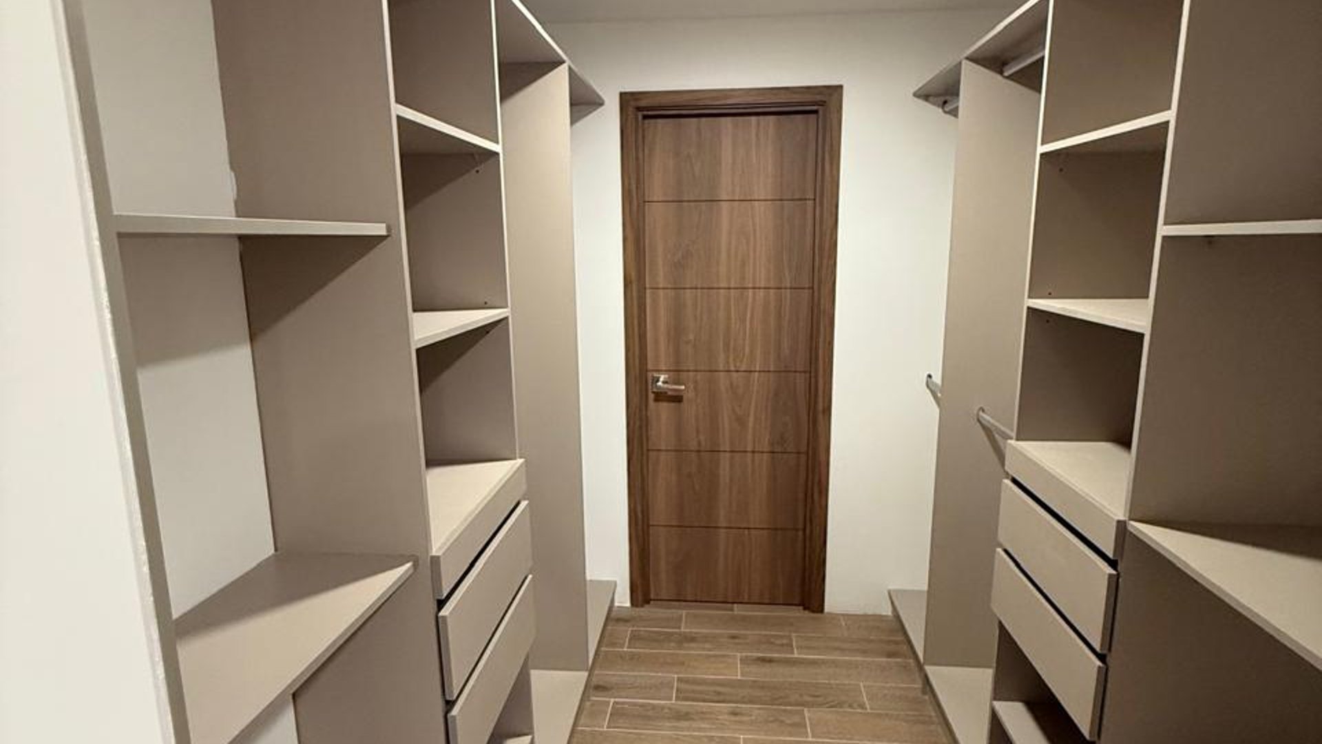 Apartamento en Alquiler Edificio Parque 14, zona 14  - Miniatura 32