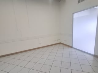 Oficina en Alquiler Geminis Zona 10 Ciudad de Guatemala - Image 3