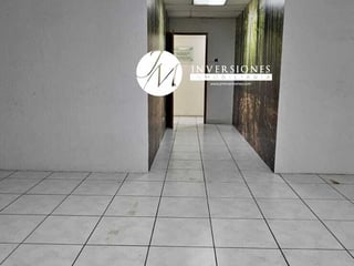 Oficina en renta Zona 10 - 2