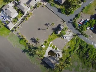 VENTA DE AMPLIO TERRENO 4,400vr2 - MONTERRICO  - 4