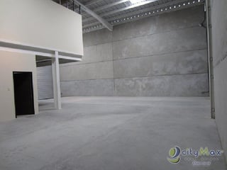 ALQUILER de bodega en km. 22 Carretera al Salvador - 3