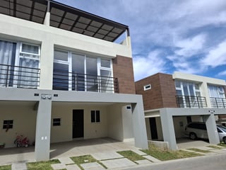 Casa Nueva en Renta km 16 Los Eucaliptos CAES - Image 1